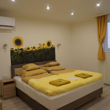 Csengo Vendeghaz Hotel Kiskoros Ngoại thất bức ảnh